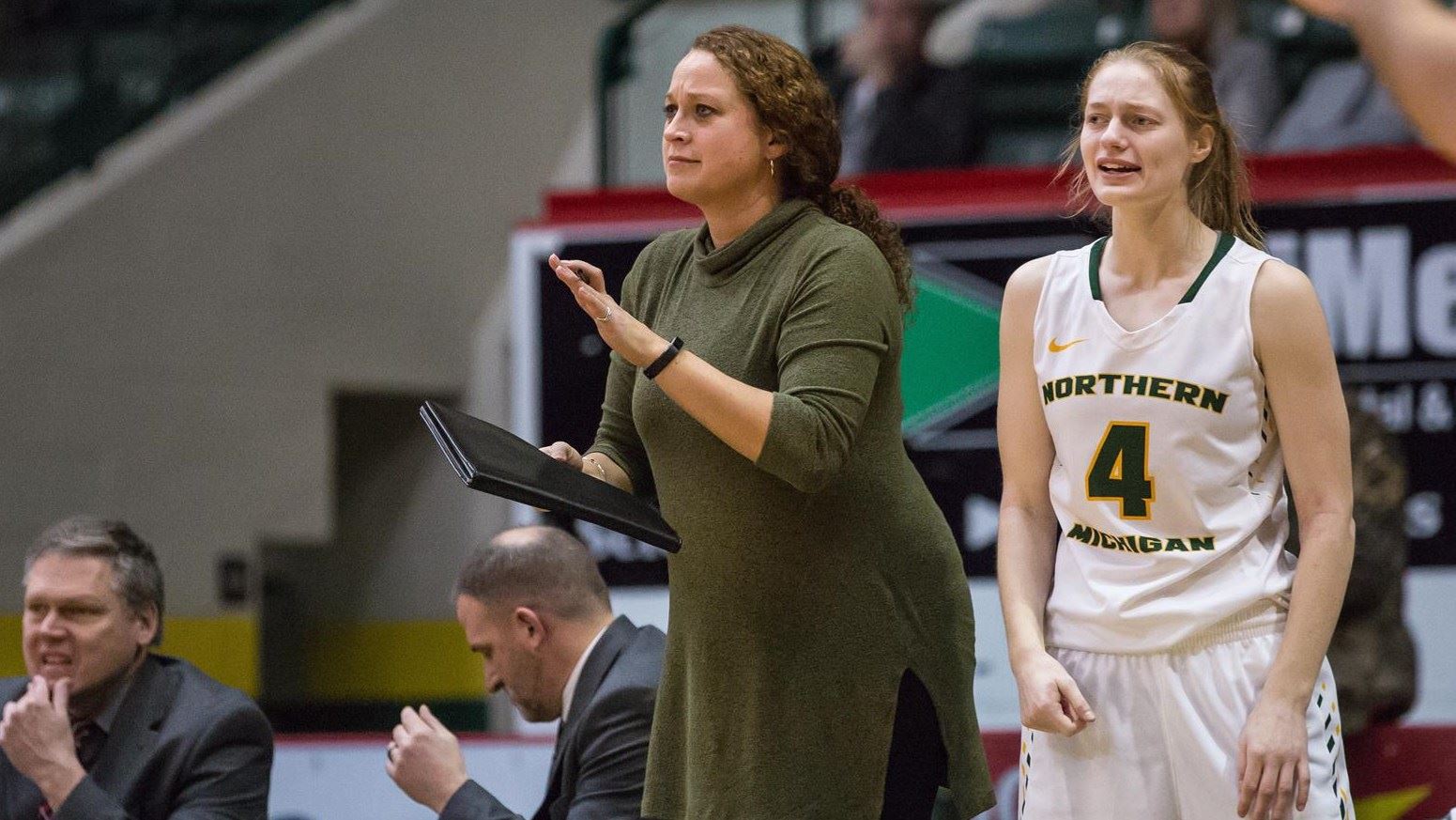 Women's HoopDirt University of Illinois Springfield Staff Update