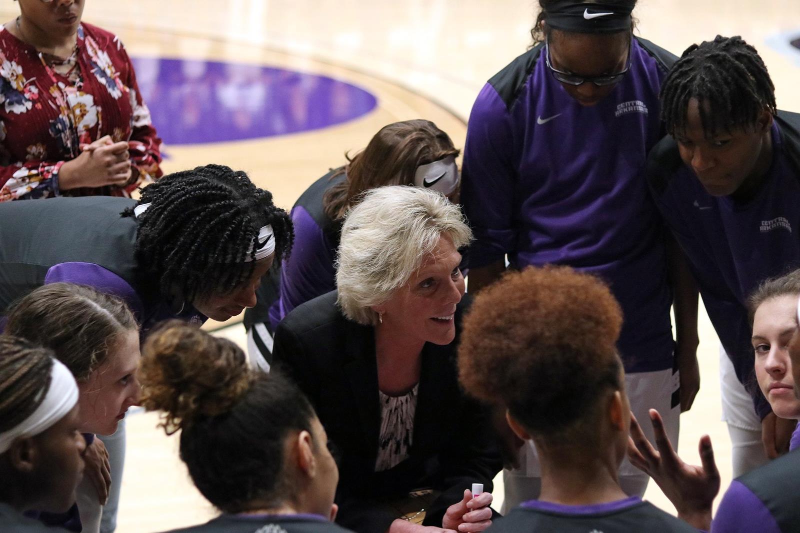 Sandra Rushing Women's HoopDirt | Chapman Joins Sugar Bear Coaching Staff - Women's ...